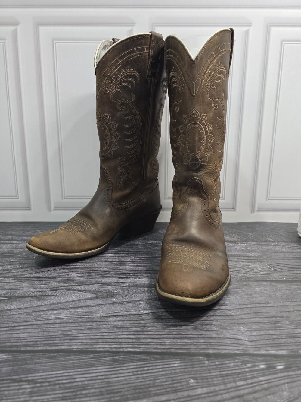 Ariat Magnolia Cowboy Boots Women's 6.5 B Distressed Brown Leather 10010970